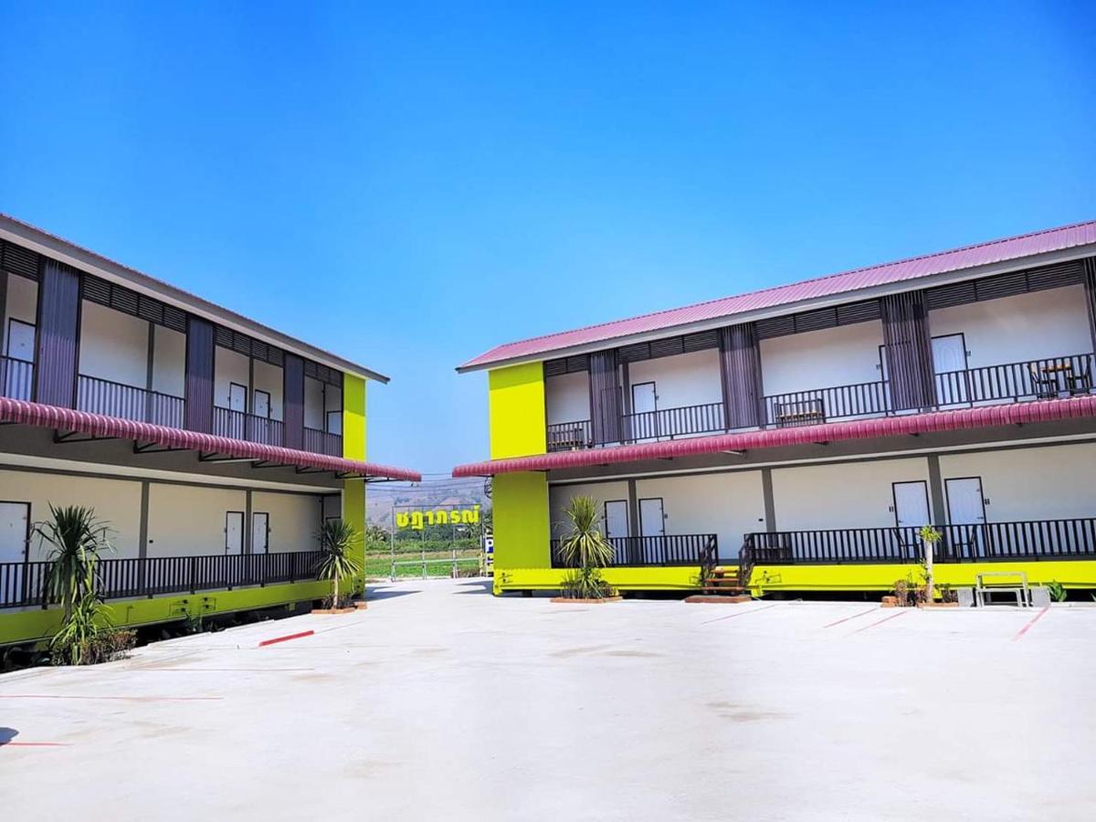 Chadaporn Mae Chaem Hotel Exterior foto